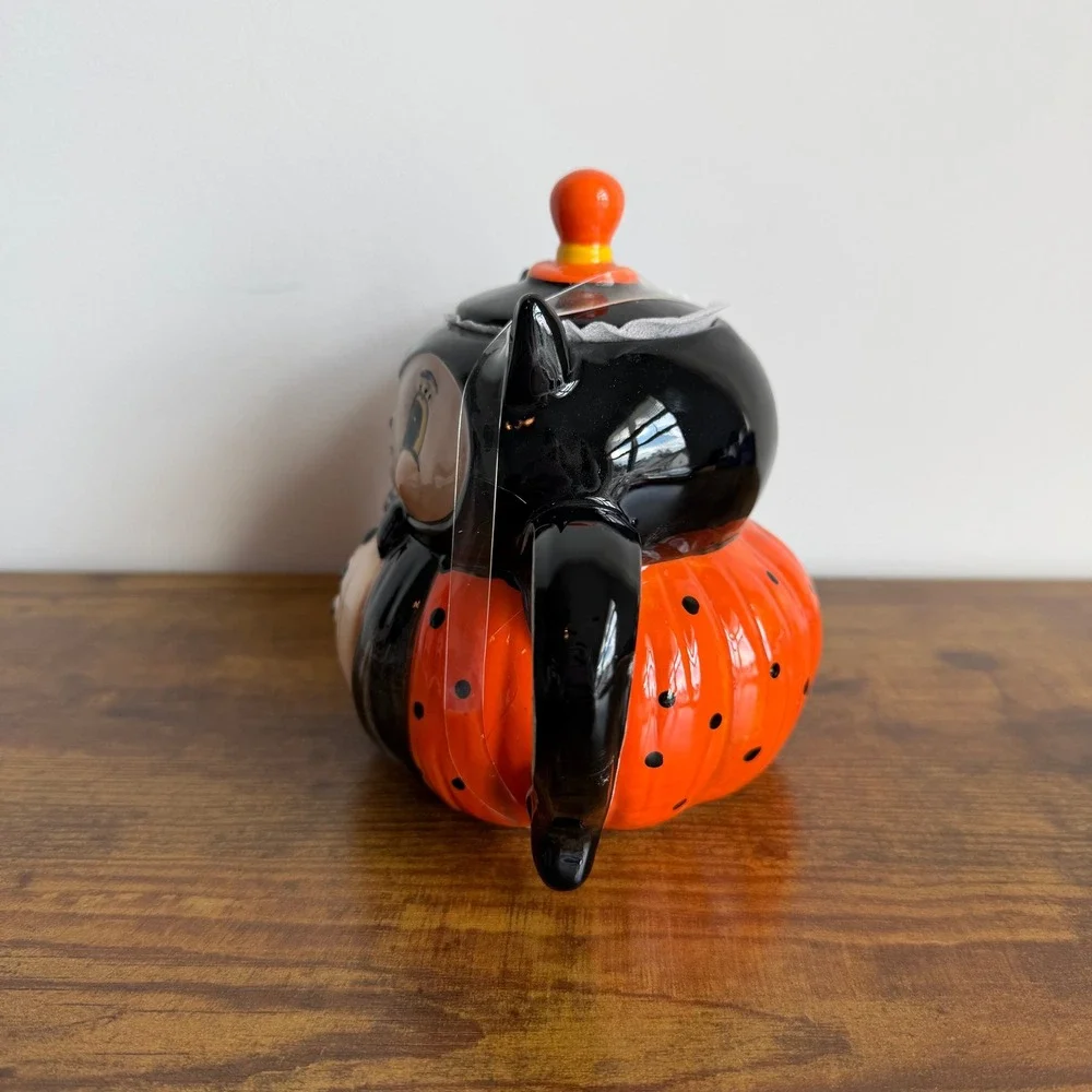 Johanna Parker Ceramic Tea Pot Handle Lid Halloween Black Orange Bat Pumpkin